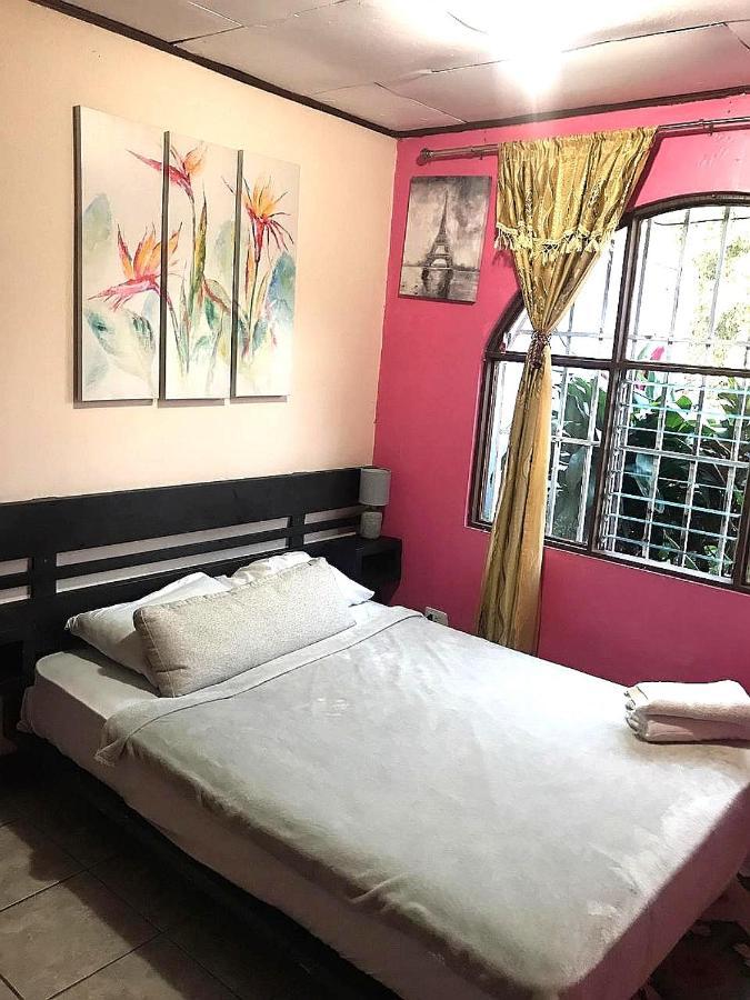 Airport Traveler'S Home Alajuela Extérieur photo