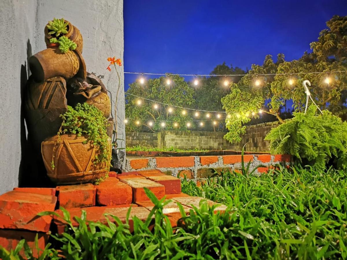 Airport Traveler'S Home Alajuela Extérieur photo